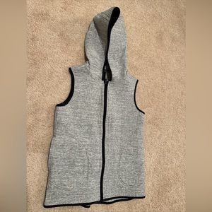 Lululemon reversible hooded vest women’s size 6
